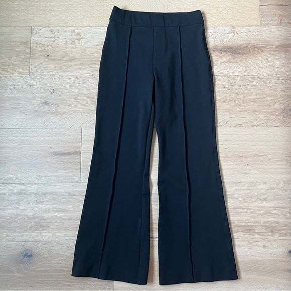 Spanx High Rise Flare The Perfect Pant Classic Black Seamed Flare Leg Sz MP *X21 - Picture 3 of 5